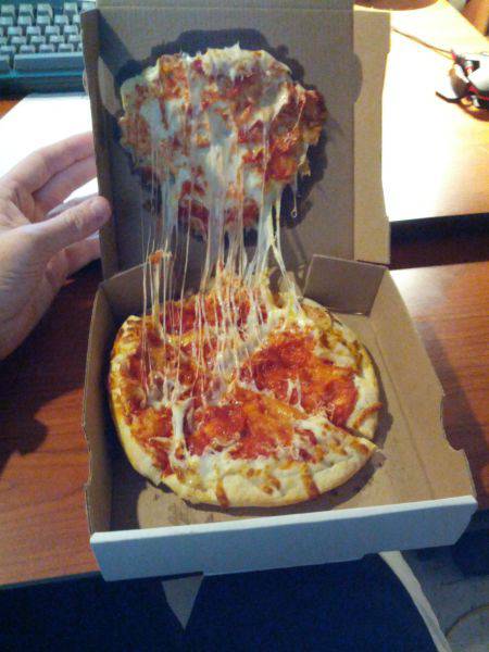 27 Worst Pizza Fails 1072914337