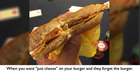 17 Disappointing Fast-Food Burger Fails 1675180702